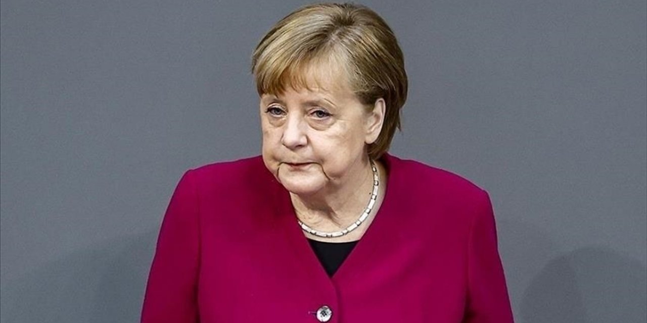 Merkel, Afganistan konusunda Türkiye ile yakından çalışılması gerektiğini söyledi