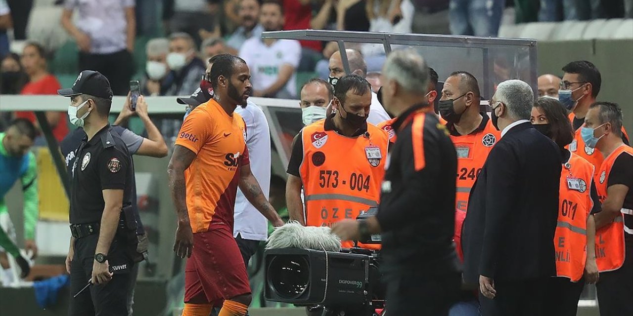 Galatasaray'ın ligdeki ilk maçına Marcao'nun şiddeti damga vurdu