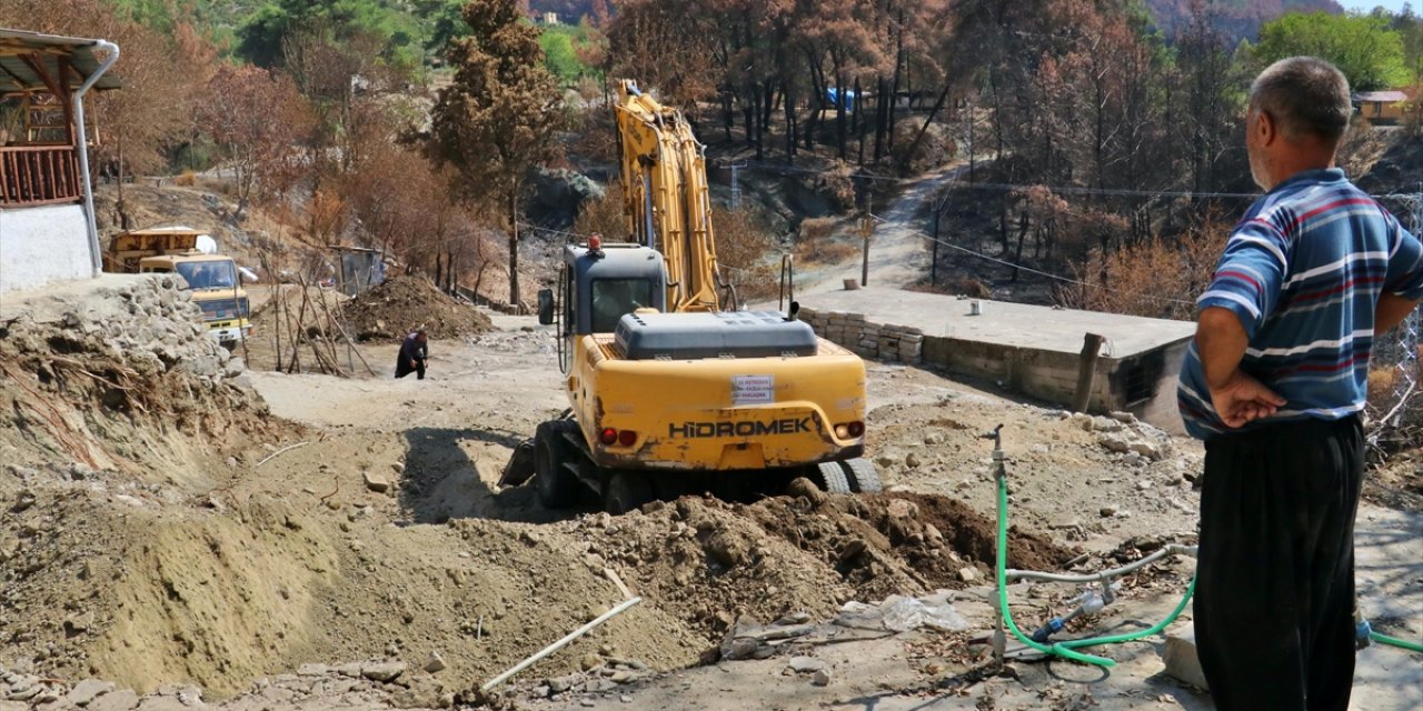 Osmaniye'deki orman yangınında zarar gören evlerin yerine yenisi yapılıyor