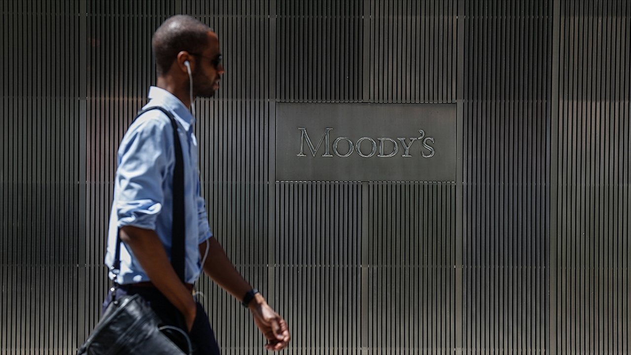 Moody's gelişmekte olan ekonomilerin bu yıl yüzde 7,3 büyümesini bekliyor