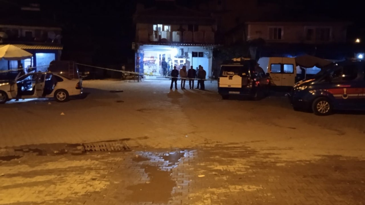 Eski dünürlerinin otomobiline kurşun yağdırdı: 4 ölü, 1 yaralı