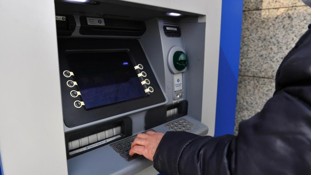 ATM’de akıl almaz dolandırıcılık