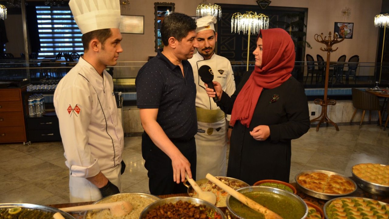 Sunucu İkbal Gürpınar Maraş yemeklerini Kervanhan’da tattı