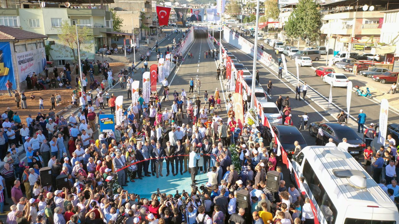 Kahramanmaraş'ta Tevfik Kadıoğlu Köprülü Kavşağı Açıldı!