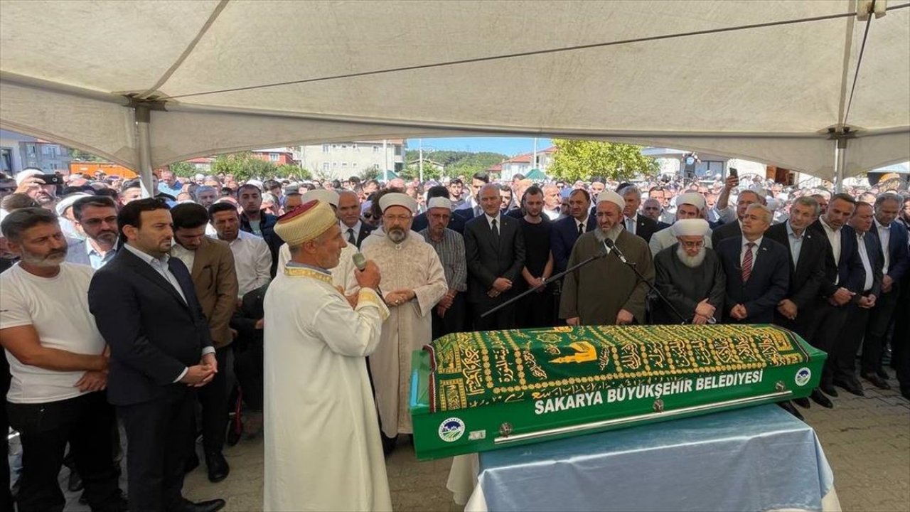 Şehit Kaymakam Safitürk'ün babası son yolculuğuna uğurlandı!