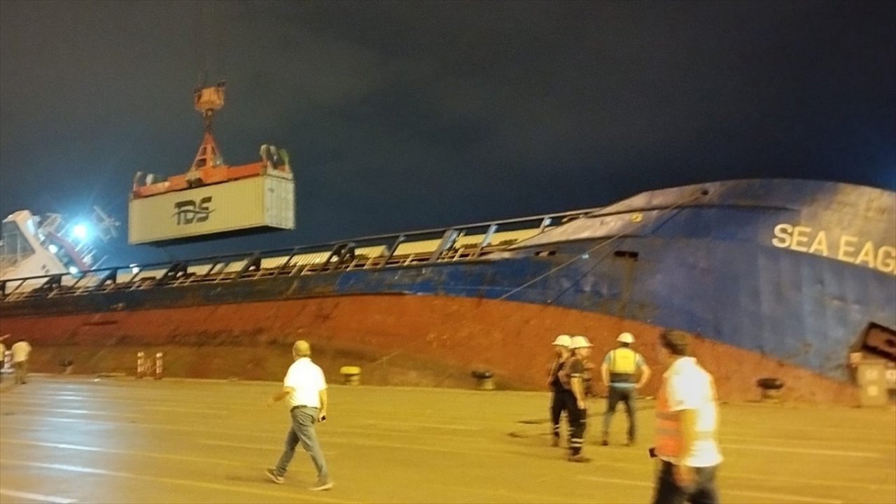 İskenderun limanındaki dev gemi battı!