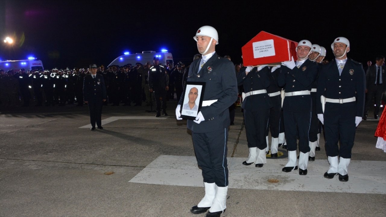 Trafik kazasında yaralanan polis şehit oldu!