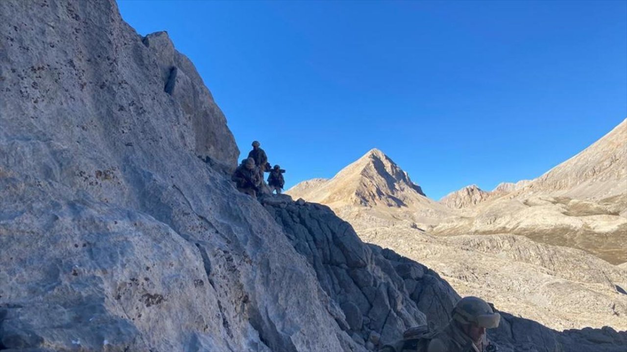 Tunceli'de 'Eren Abluka Sonbahar Kış-4 Şehit Uzman Çavuş Burak Tortumlu Operasyonu' başlatıldı