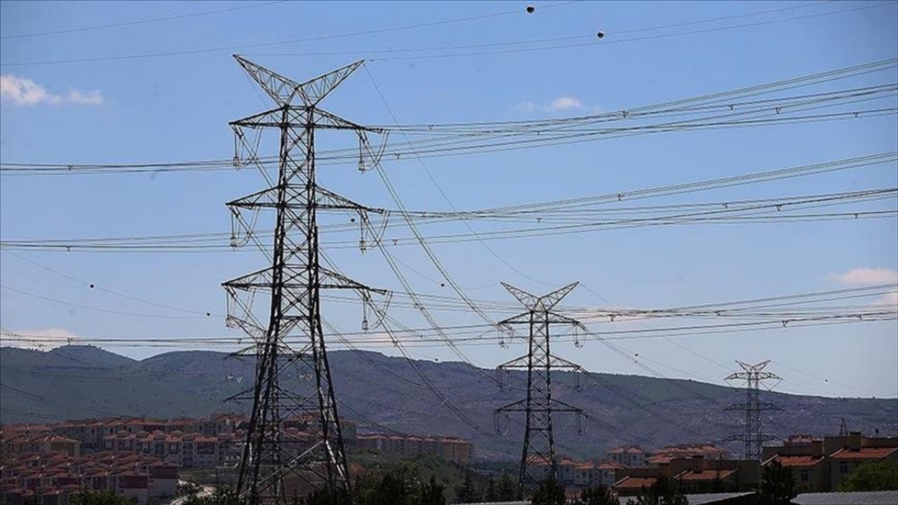 EPDK, elektrikte son kaynak tedarik tarifesi tüketim miktarlarını belirledi