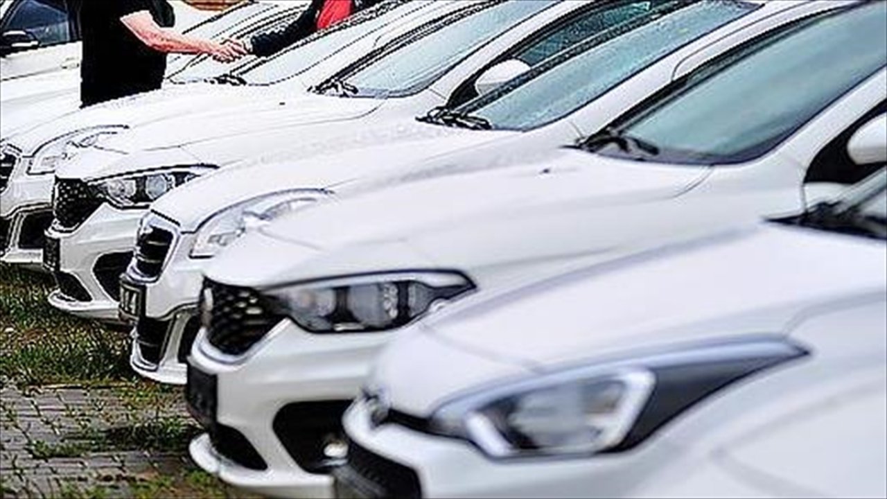 Otomotiv pazarı 10 ayda yüzde 4,7 küçüldü