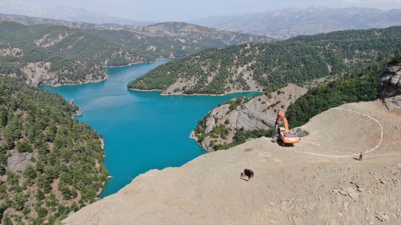 Kahramanmaraş'taki Ali Kayası, cam seyir terasıyla kent turizmine katkıda bulunacak!