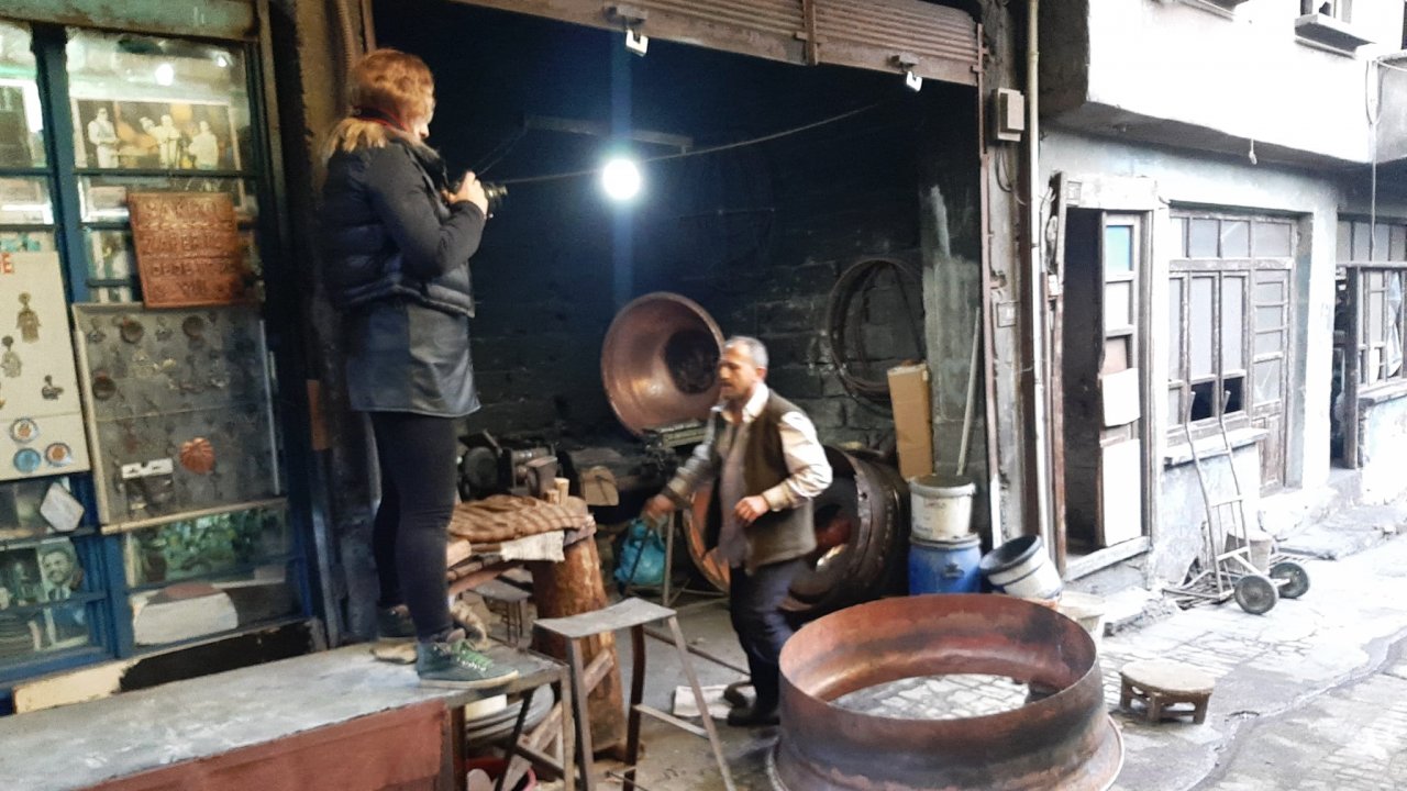 Kahramanmaraş'ta Bakırcılar Çarşısı KAMEK Kursiyerlerinin Fotoğraf Karelerine Yansıdı