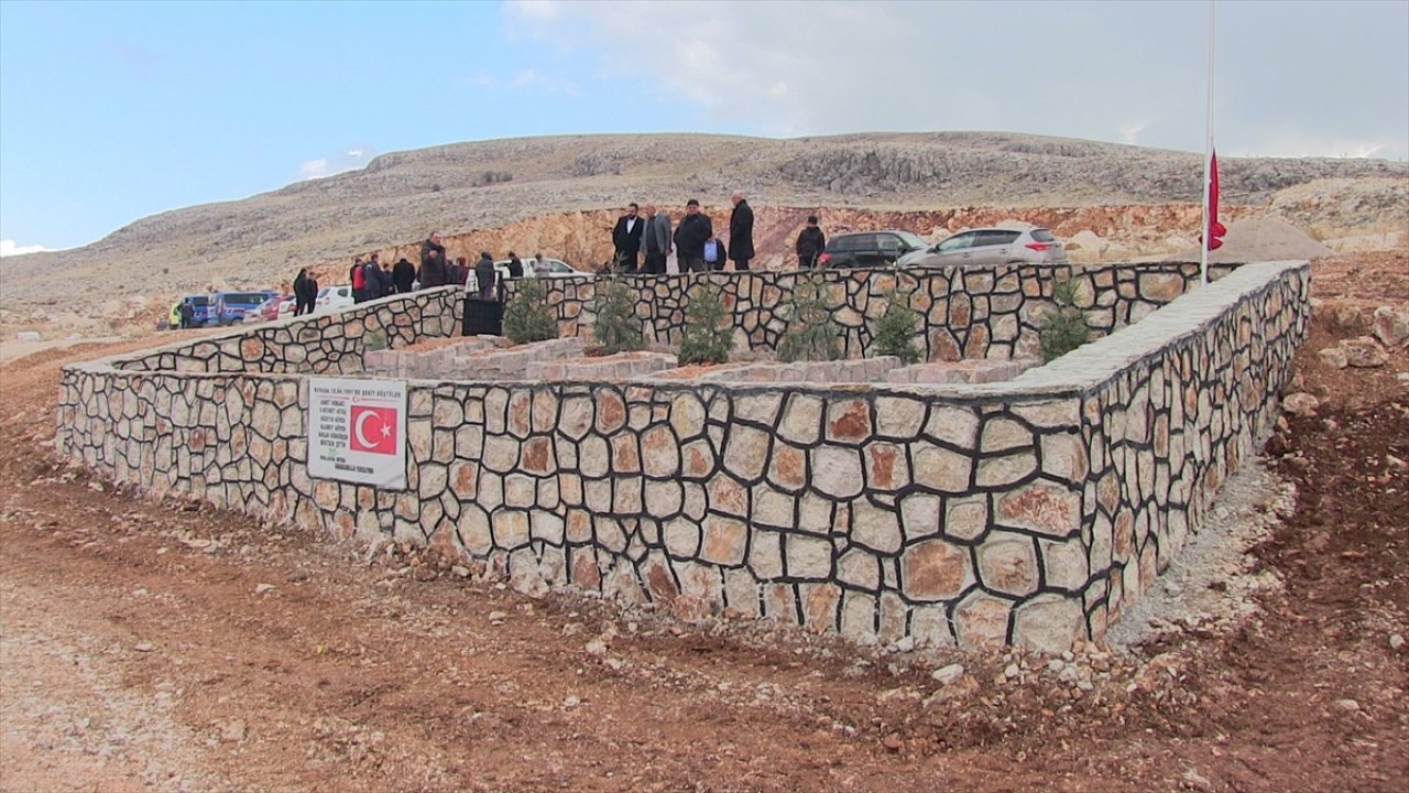 Kahramanmaraş'ta PKK'nın katlettiği 6 sivil için anıt mezar yapıldı!