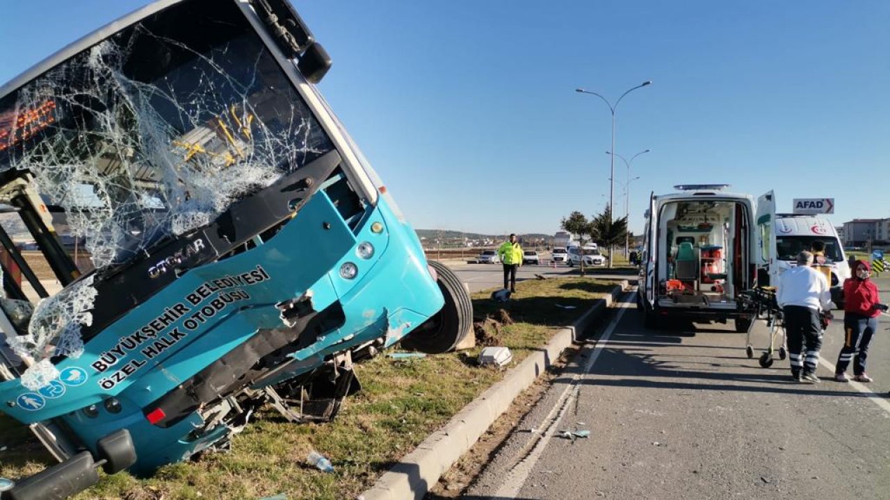 Kahramanmaraş’ta halk otobüsü devrildi! 1’i ağır 10 yaralı var