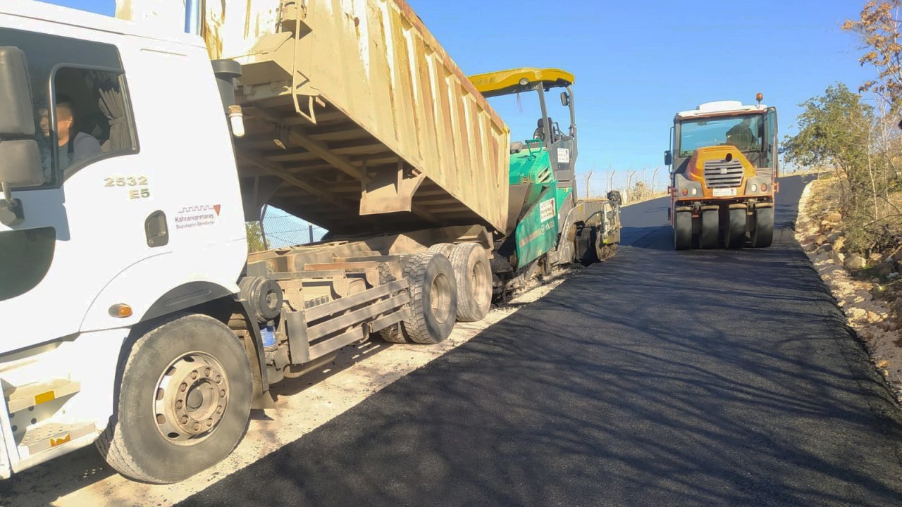 Pazarcık Millet Bahçesi’nin Yolu da Yenilendi