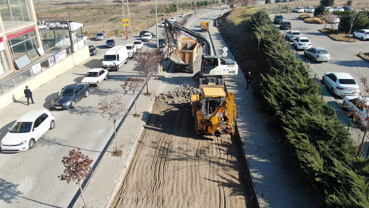 Kahramanmaraş’ta Üniversite Hastanesi’nin Yolu Yenileniyor