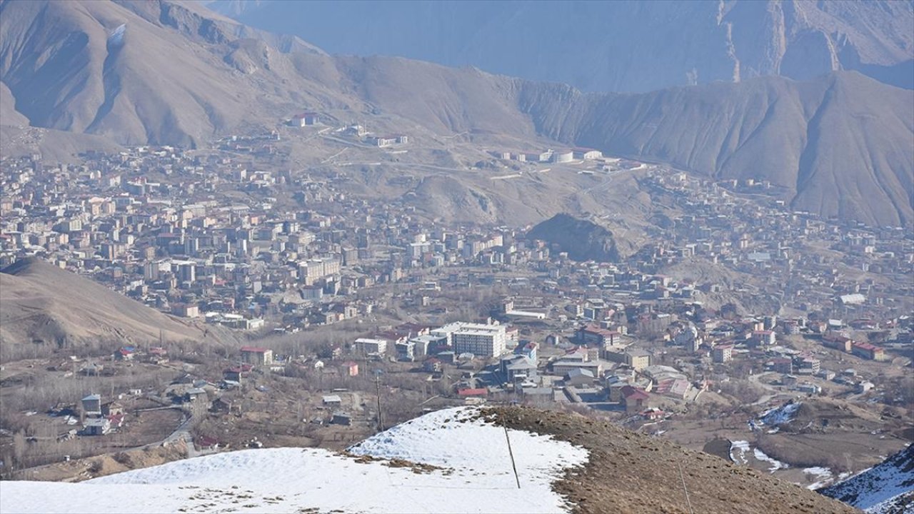 En fazla kar yağan illerden Hakkari ve Muş, bu kış kara hasret kaldı