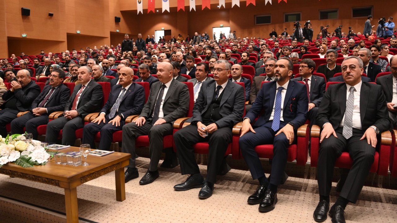 Başkan Güngör, Bakan Kirişci ile KSÜ’de Düzenlenen Programa Katıldı