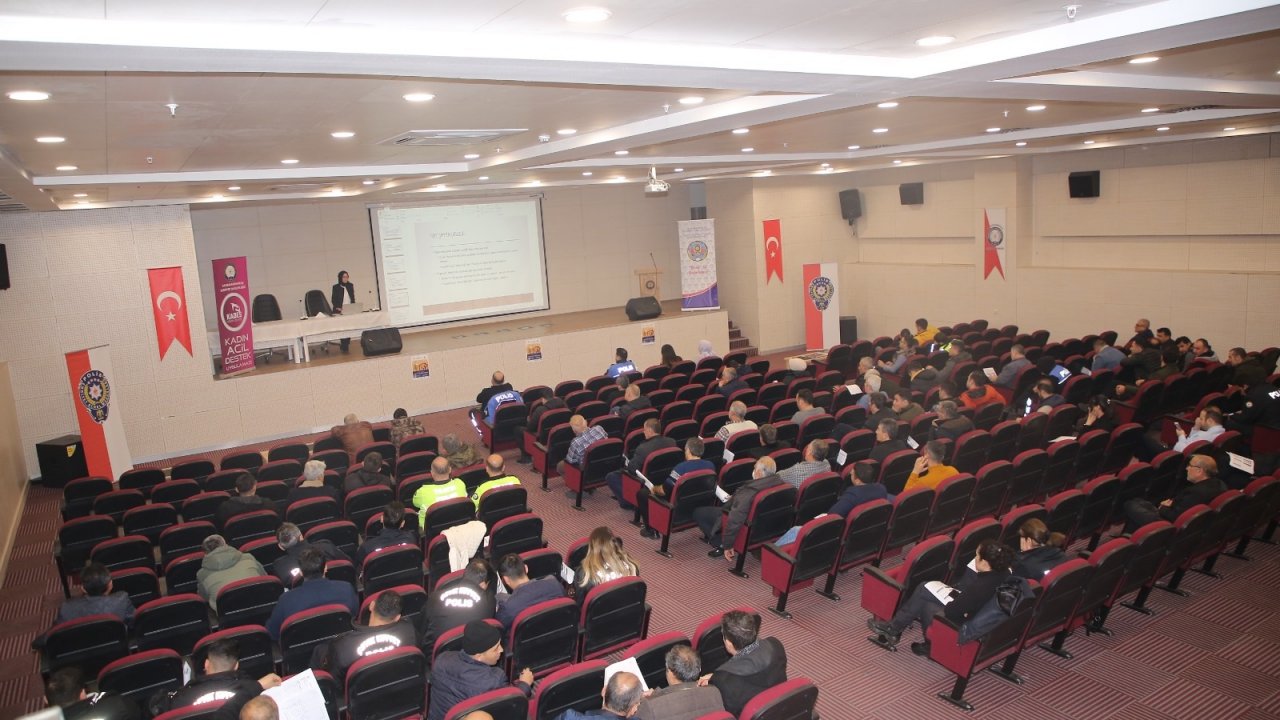 Kahramanmaraş’ta ‘Aile İçi İlişkiler ve İletişim Becerileri’ semineri düzenlendi!