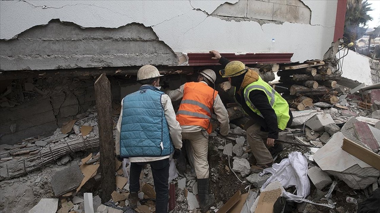 Madencilerin Adıyaman'da tahtalara yazdığı yazılar duygulandırdı