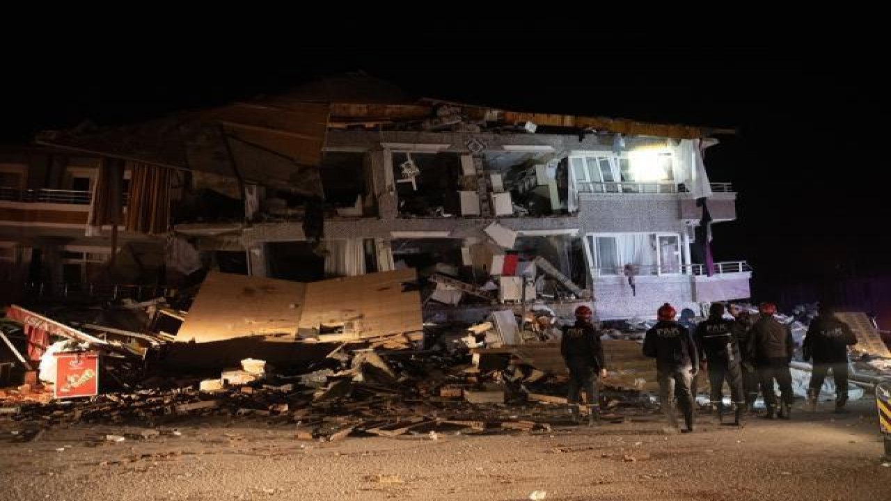 Hatay'da dün geceki depremde hayatını kaybedenlerin sayısı 6'ya yükseldi