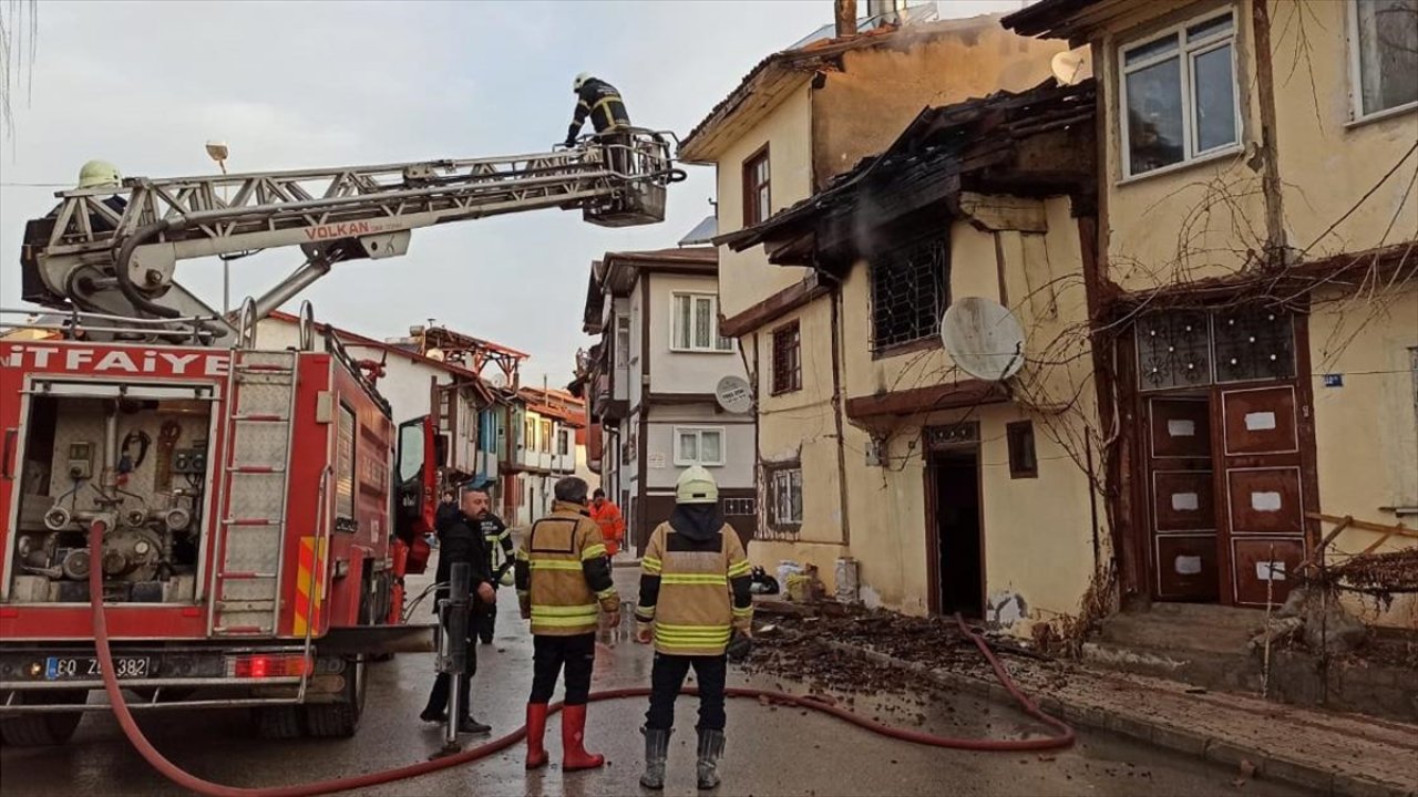 Evde çıkan yangında 3 kişi öldü, 1 kişi yaralandı!