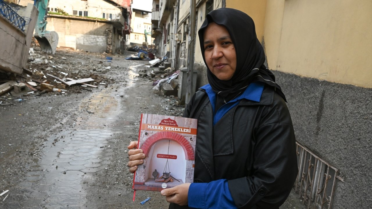 Yaşar Alparslan'ın enkazında kalan 25 bin kitabı kütüphanede yaşatılacak!