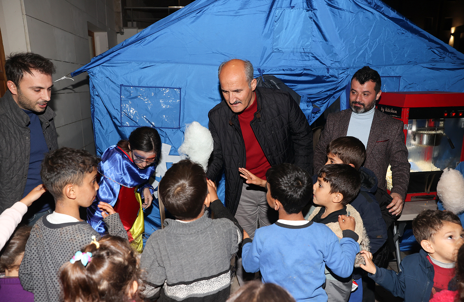 Dulkadiroğlu’ndan Çocuklara Moral Çadırı