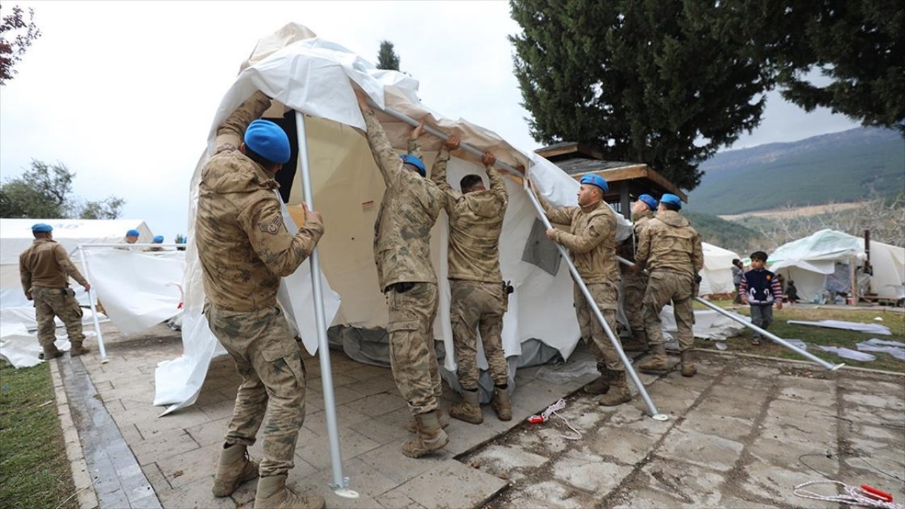 Kahramanmaraş'ta Komandolar yaraları sarıyor!