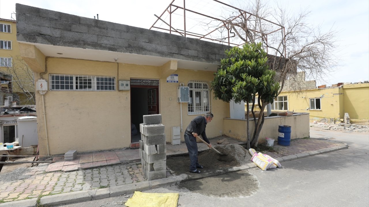 Kahramanmaraş’ta hafif hasarlı evlerin onarımı başladı!