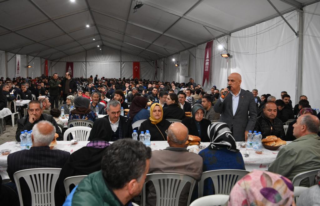 Başkan Güngör İftar Sofrasında Vatandaşlarla Buluştu