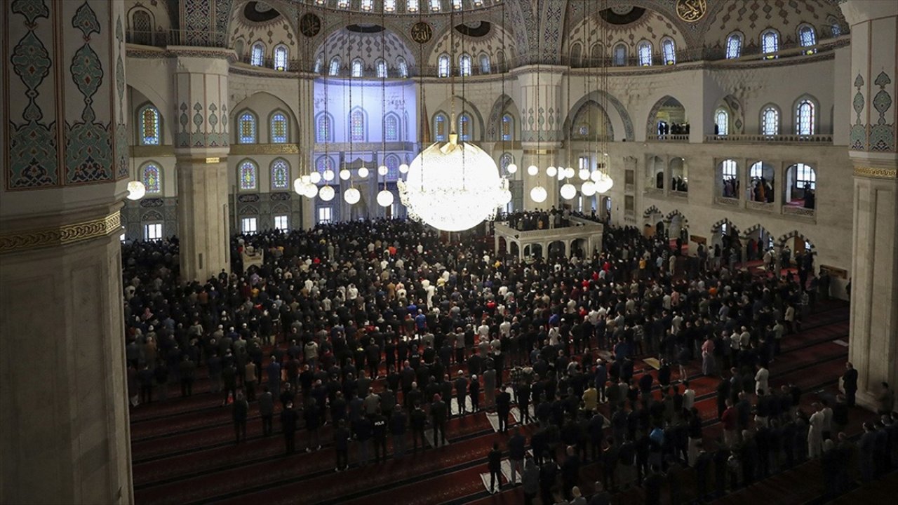 Kahramanmaraş'ta Bayram Namazı saat kaçta kılınacak?