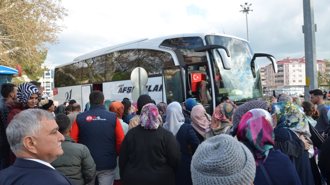 Kahramanmaraş Afşin'de umreciler kutsal topraklara uğurlandı