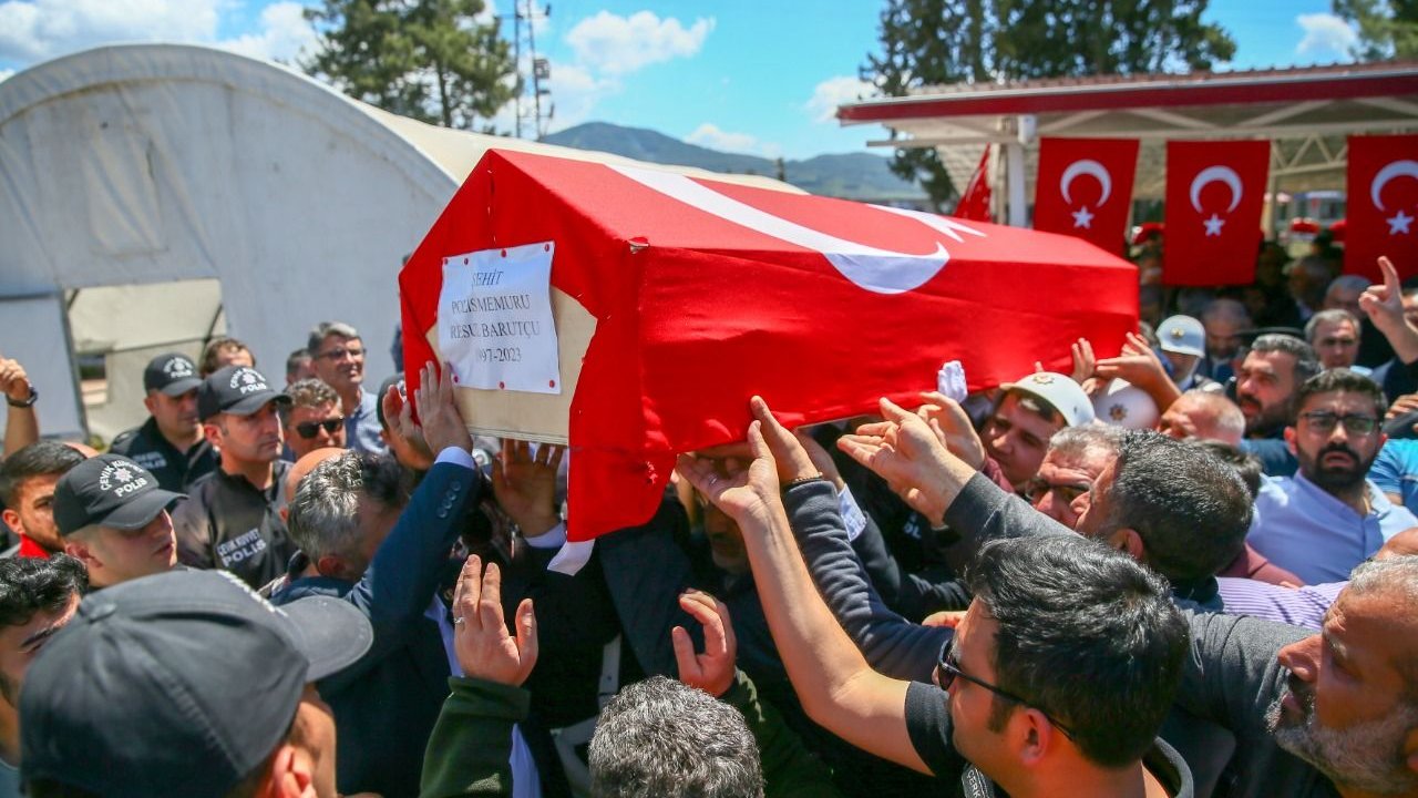 Kahramanmaraşlı şehit polis, son yolculuğuna uğurlandı!