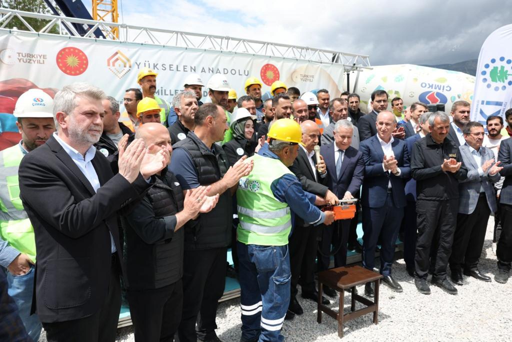 Fırat Görgel, “Onların hayalleri bizim hizmetimizin yanına bile yaklaşamaz”