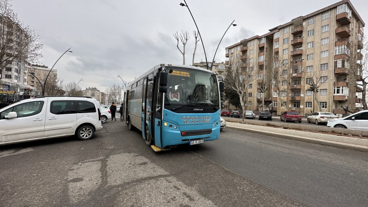 Kahramanmaraş’ta 39 hat ve 208 araçla ücretsiz hizmet devam ediyor!