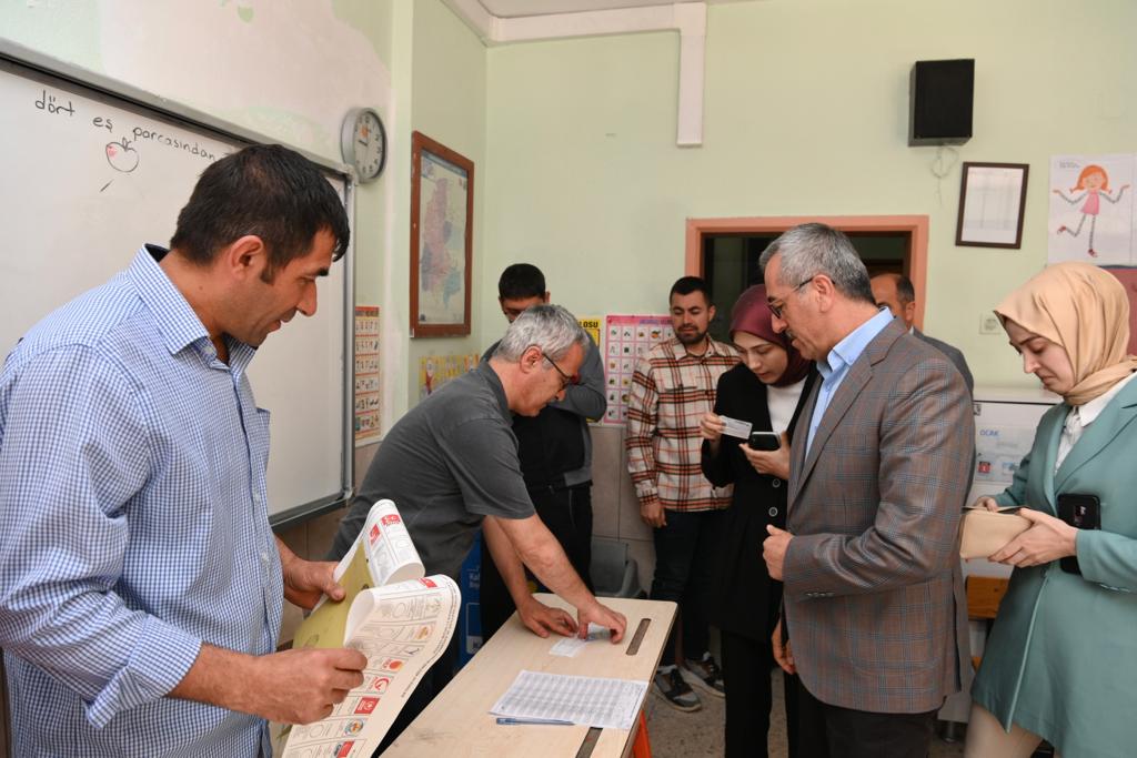 Kahramanmaraş Büyükşehir Belediye Başkanı Güngör, Oyunu Kullandı