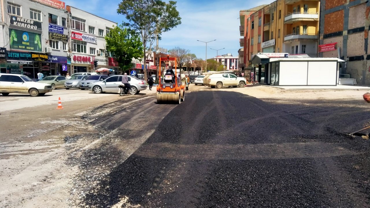 Elbistan’da Yol Yenileme Çalışmaları Sürüyor!