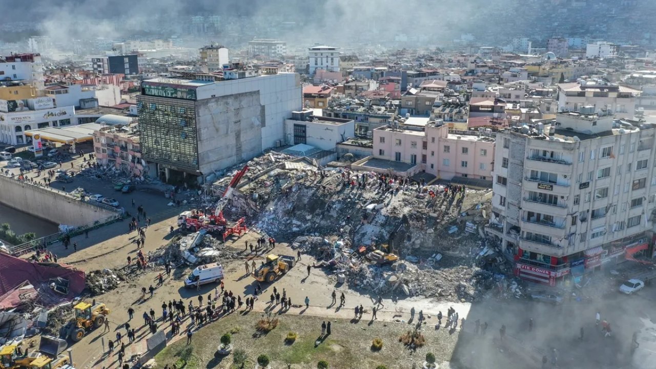 İmzalar atıldı! Kahramanmaraş dahil deprem illerine 30 milyarlık teşvik!