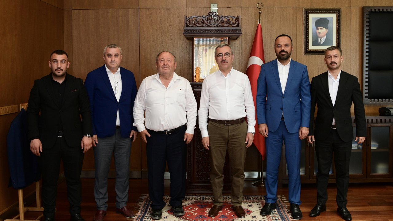 Başkan Güngör, Kadirli ve Ahlat Belediye Başkanını Ağırladı