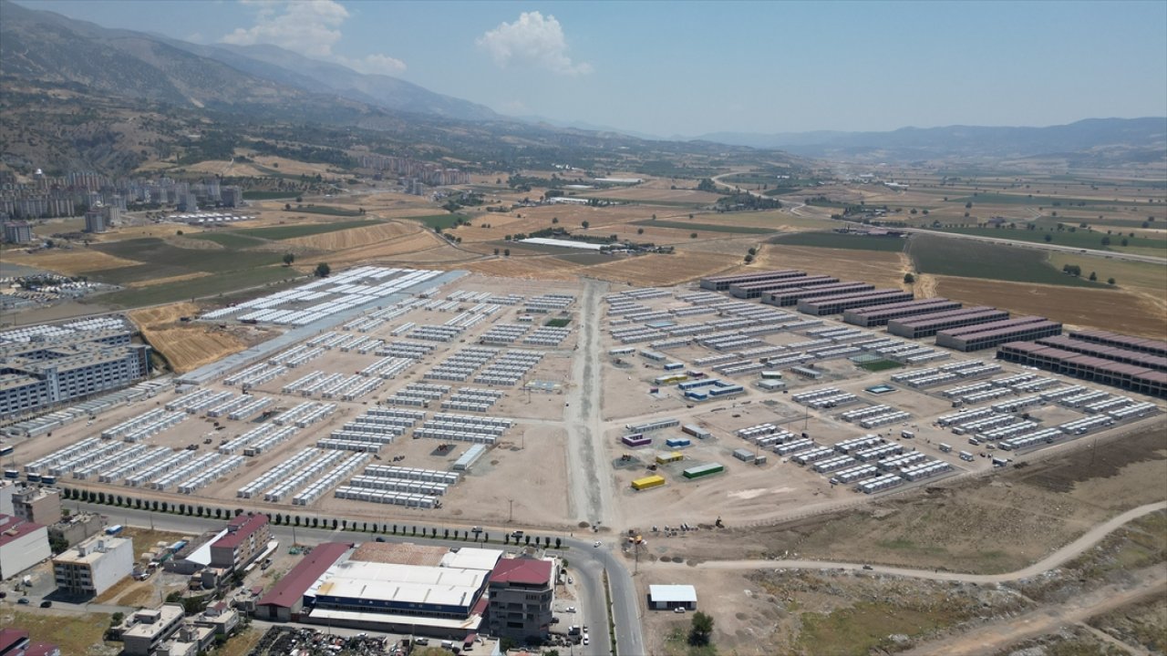 Kahramanmaraş'ta 57 futbol sahası büyüklüğünde konteyner kent kuruldu!