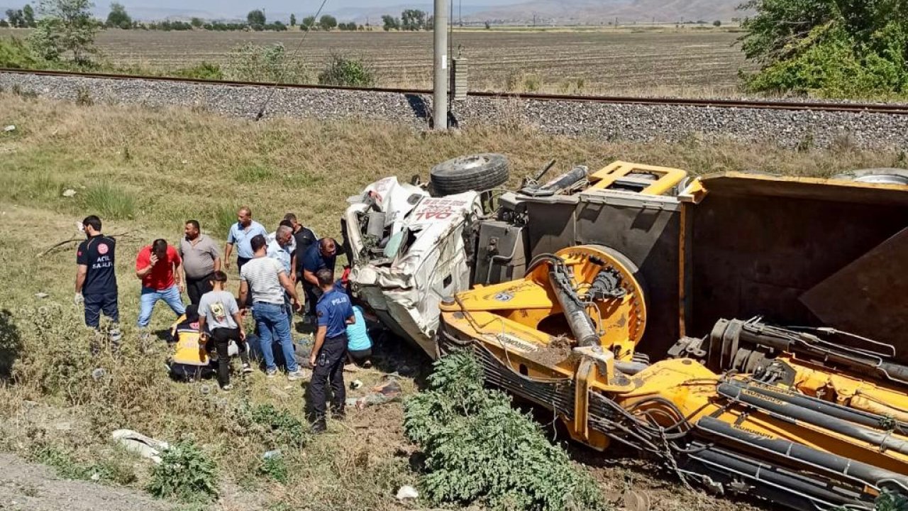 Kahramanmaraş’ta vinç devrildi! 4 yaralı