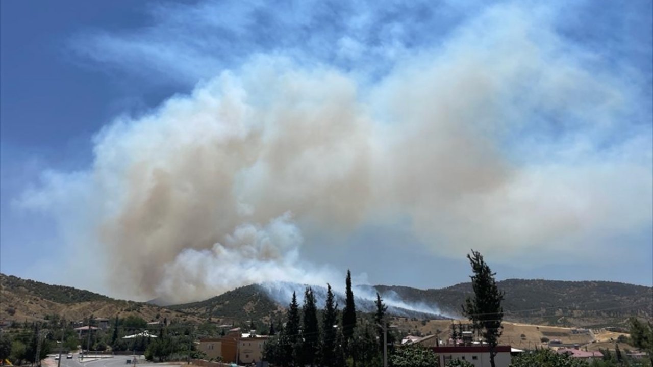 Kahramanmaraş'ta bu kez Erkenez yandı!