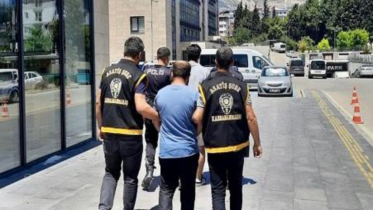 Kahramanmaraş’ta hırsızlıktan aranan 2 kişi tutuklandı!