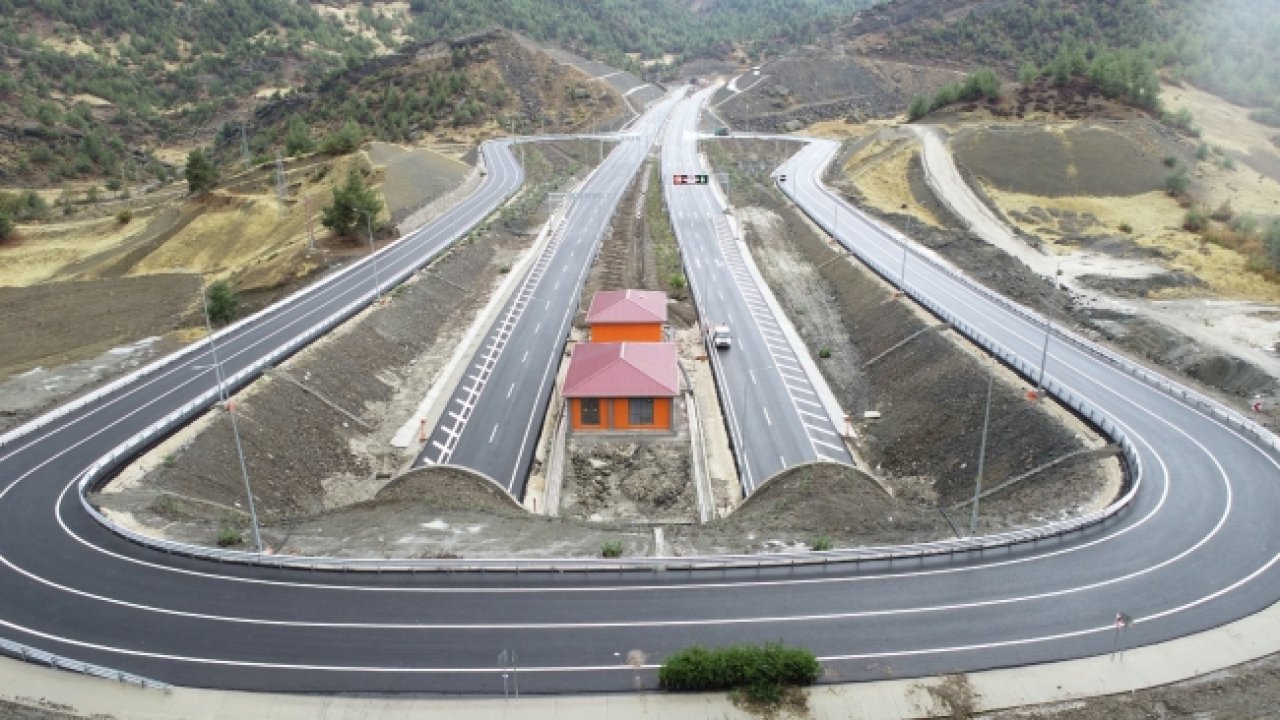 Kahramanmaraş Kayseri yolunu kullanacak sürücüler dikkat! Çalışma başlatıldı!