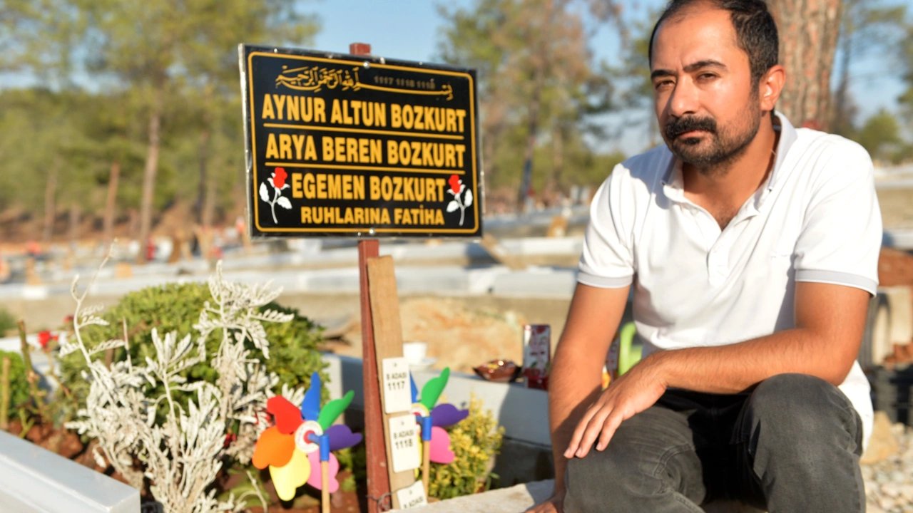 Kahramanmaraş’ta dinmeyen acı! Mezara eli boş gidemiyor!