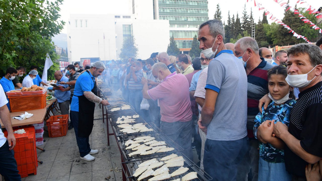 Kahramanmaraş’ta bedava balık-ekmek dağıtılacak!