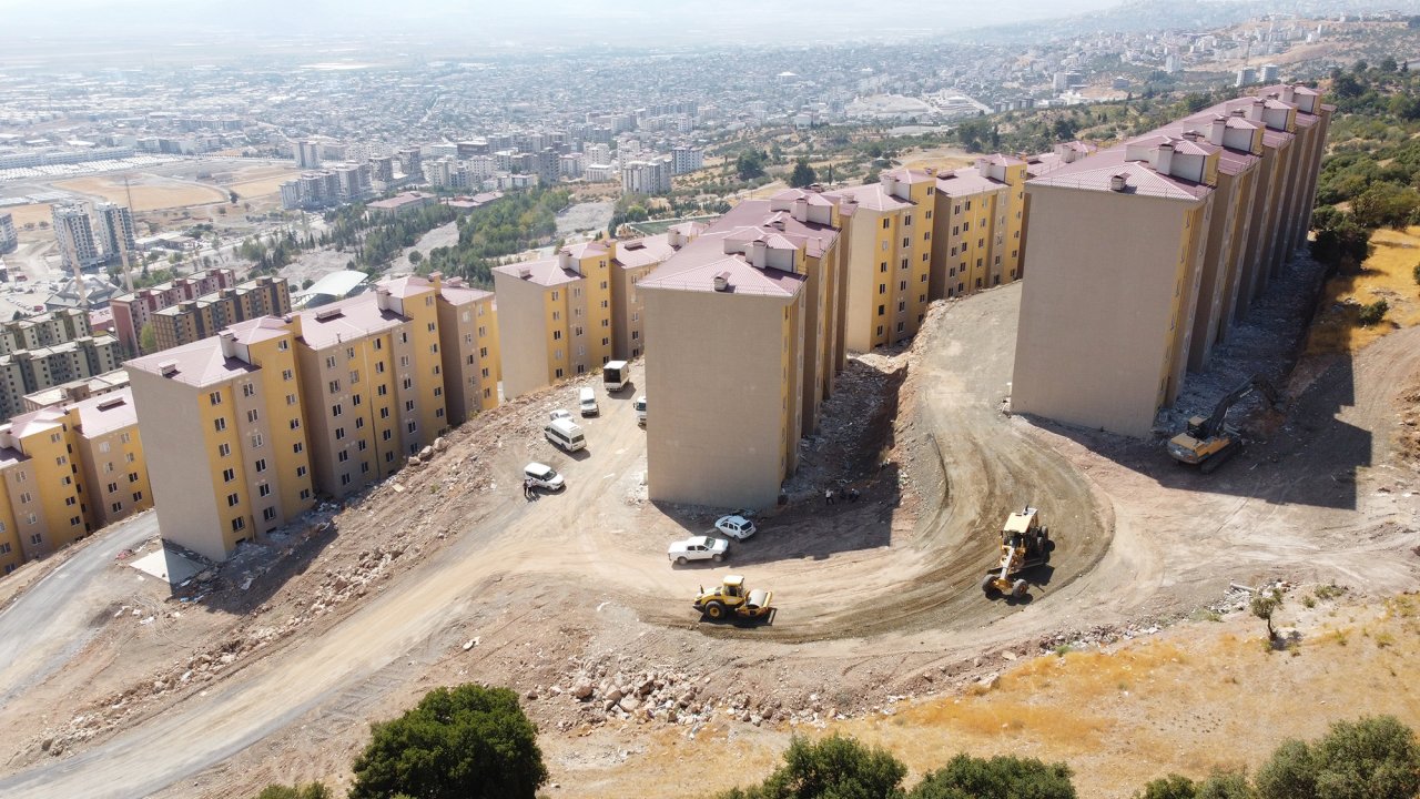 Doğukent Yıldızevler’de Asfalt Öncesi Son Düzenlemeler Yapılıyor