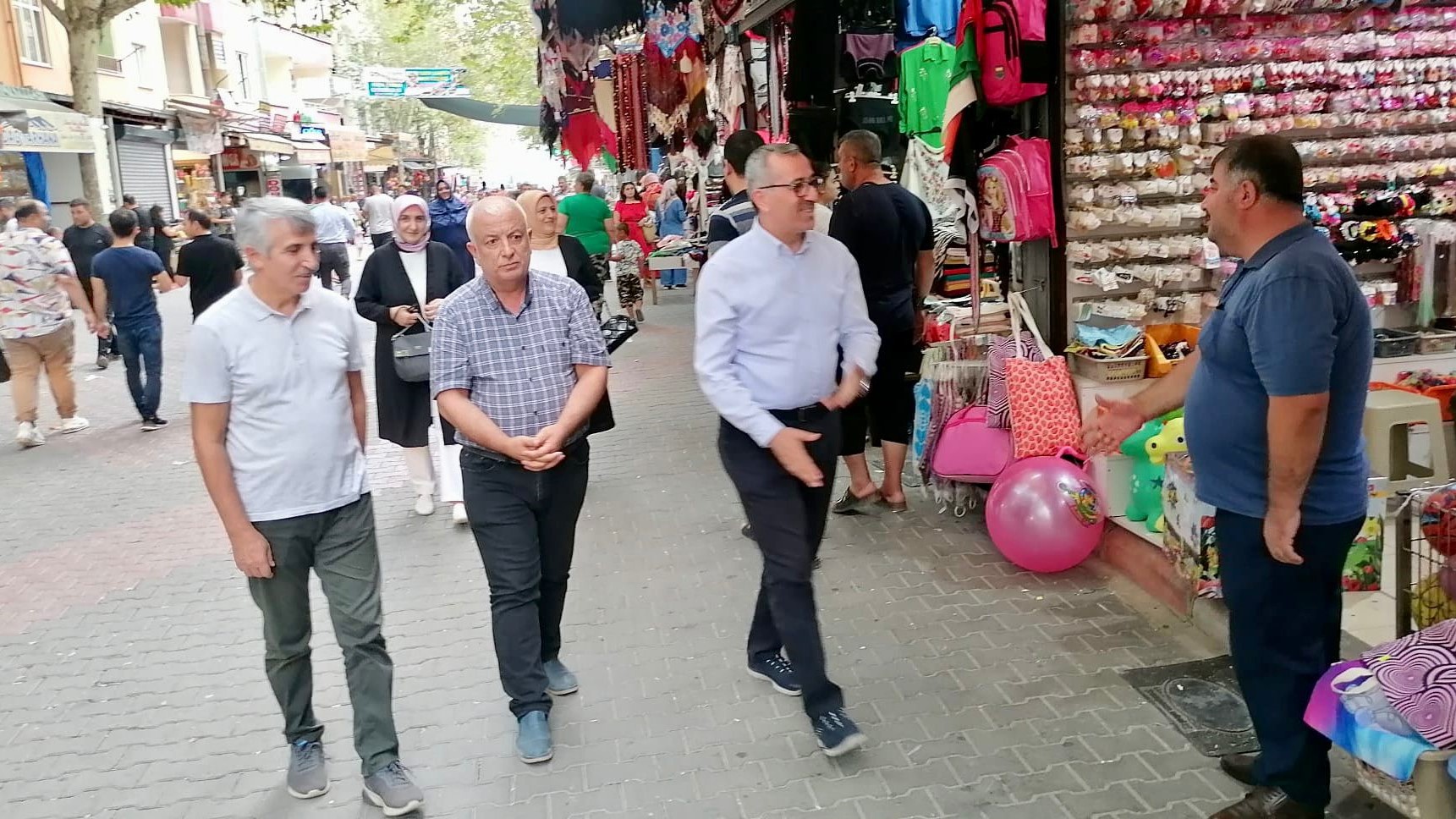 Başkan Güngör, Ilıca’da Vatandaşlarla Bir Araya Geldi!