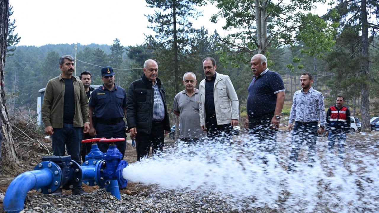 Deprem sonrası su sorunu için 3 içme suyu kuyusu açıldı!